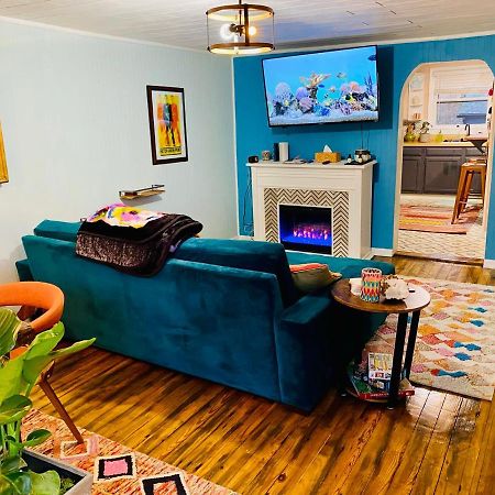 Boho-Chic Travel Pad - Unit 2 Apartment Bloomington Bagian luar foto