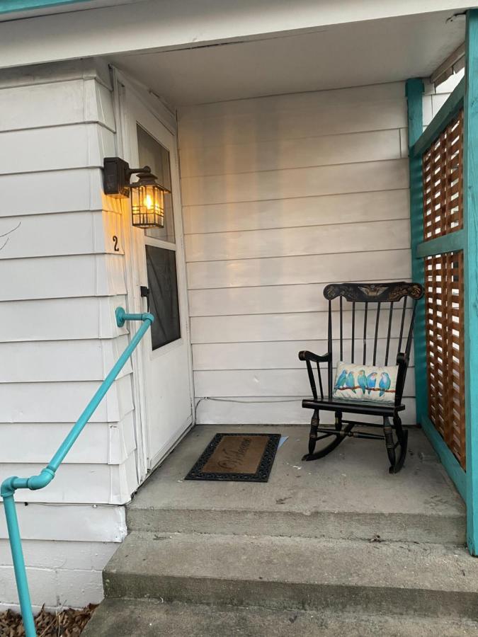 Boho-Chic Travel Pad - Unit 2 Apartment Bloomington Bagian luar foto
