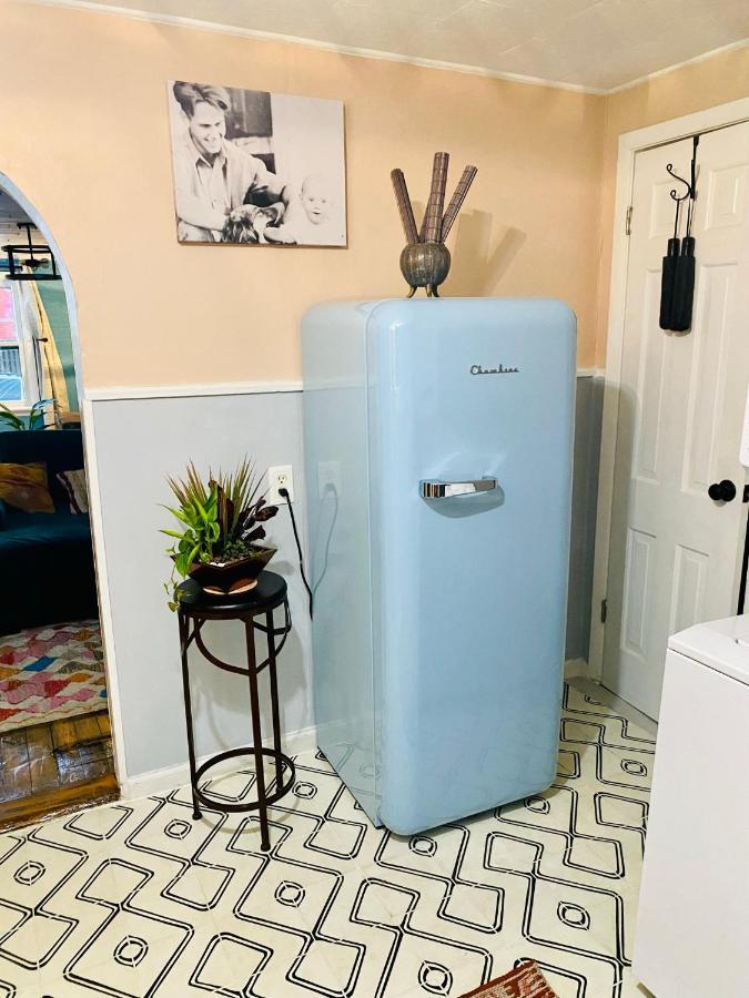 Boho-Chic Travel Pad - Unit 2 Apartment Bloomington Bagian luar foto
